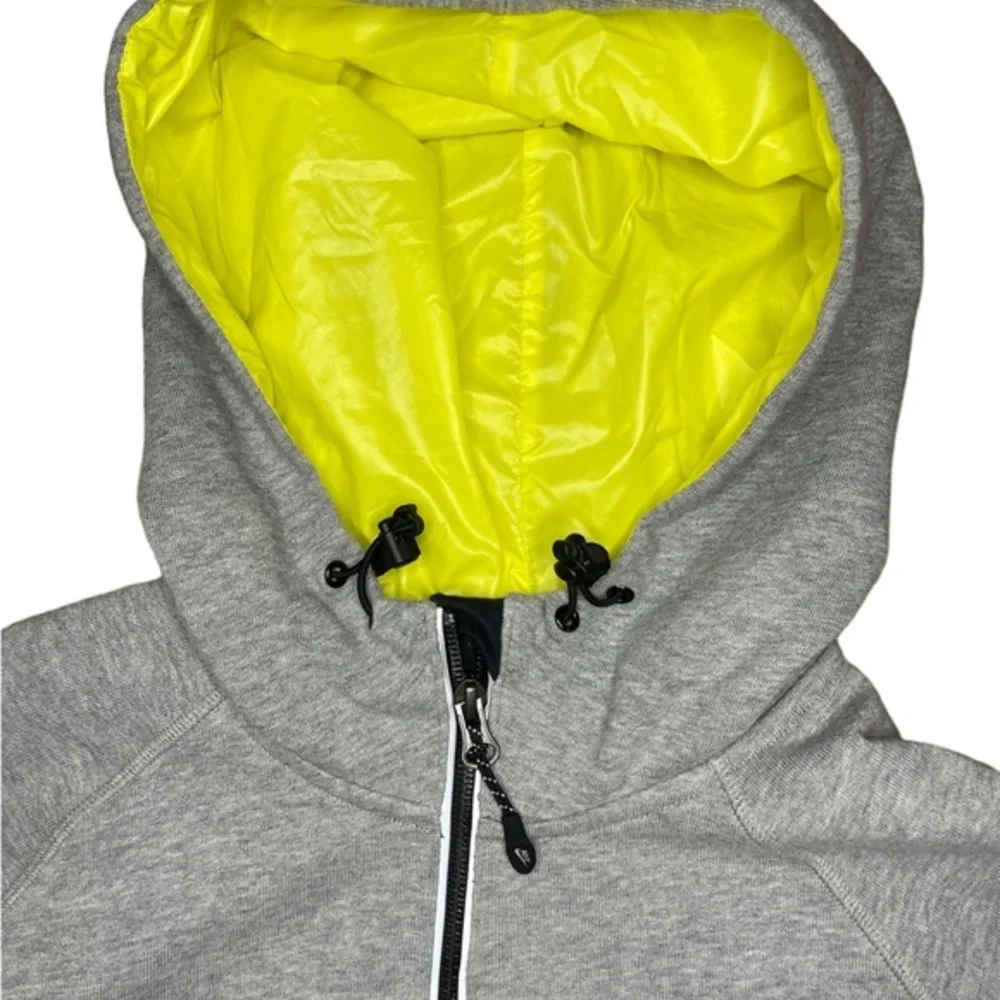 Nike AW 77 Women's Hoody Hoodie Medium Jacket Grey Pullover Sweater 437014-063‎